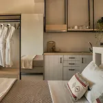 Argilos Suite-grand Blue * Lixouri