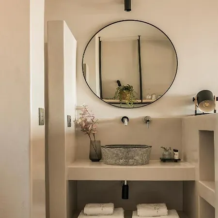 Argilos Suite-grand Blue * Lixouri